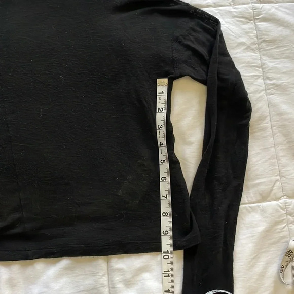 Wilfred  Cropped Turtleneck - Picture 8 of 11